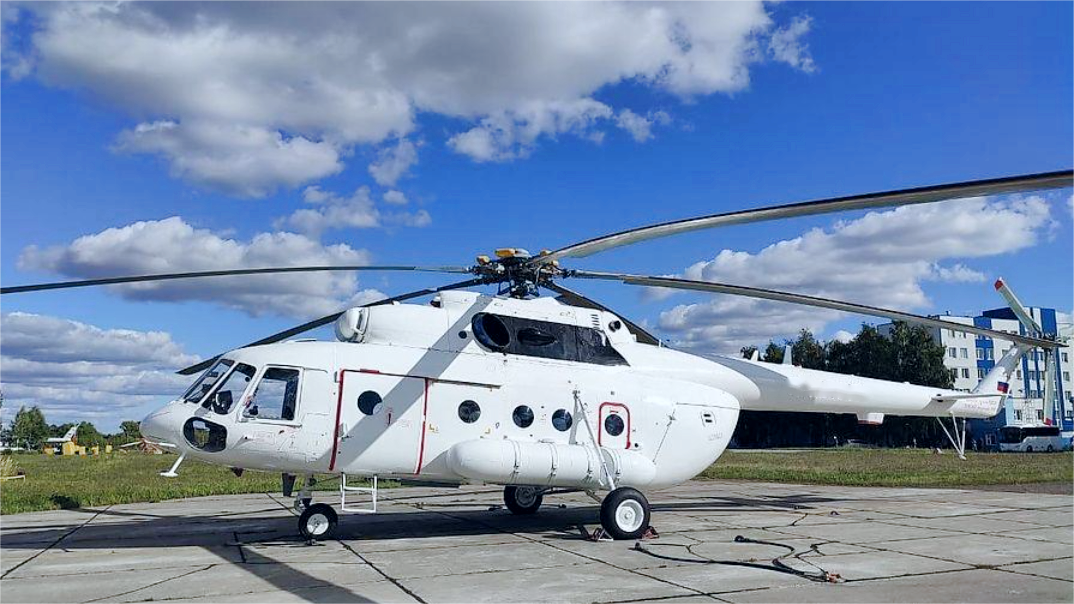 飛機表面具有復(fù)雜的曲面特征，這是傳統(tǒng)方式難以測繪的。針對4~5m長的小型直升機，使用RigelScan高效作業(yè)，大概2h即可獲取整機的完整外形數(shù)據(jù)。