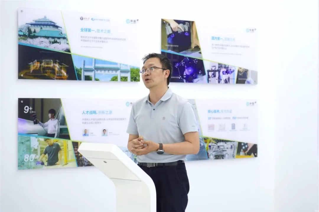 龔龑代表學(xué)院主要分享了此次合作對人才培養(yǎng)的推動價值