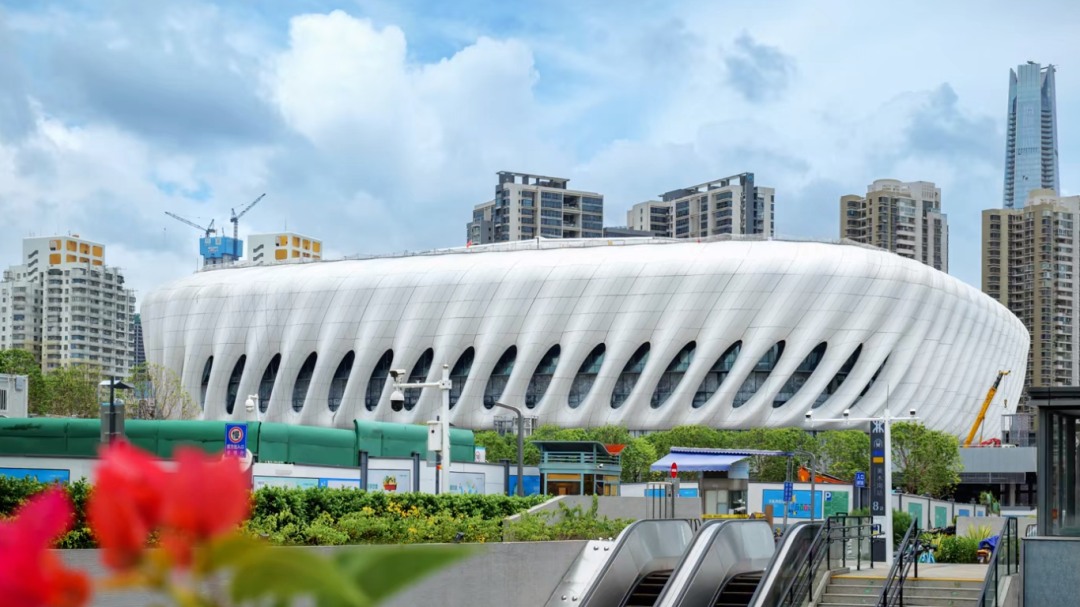 利用“3D掃描+數(shù)字建造”技術(shù)，幕墻團(tuán)隊(duì)攻克復(fù)雜造型挑戰(zhàn)