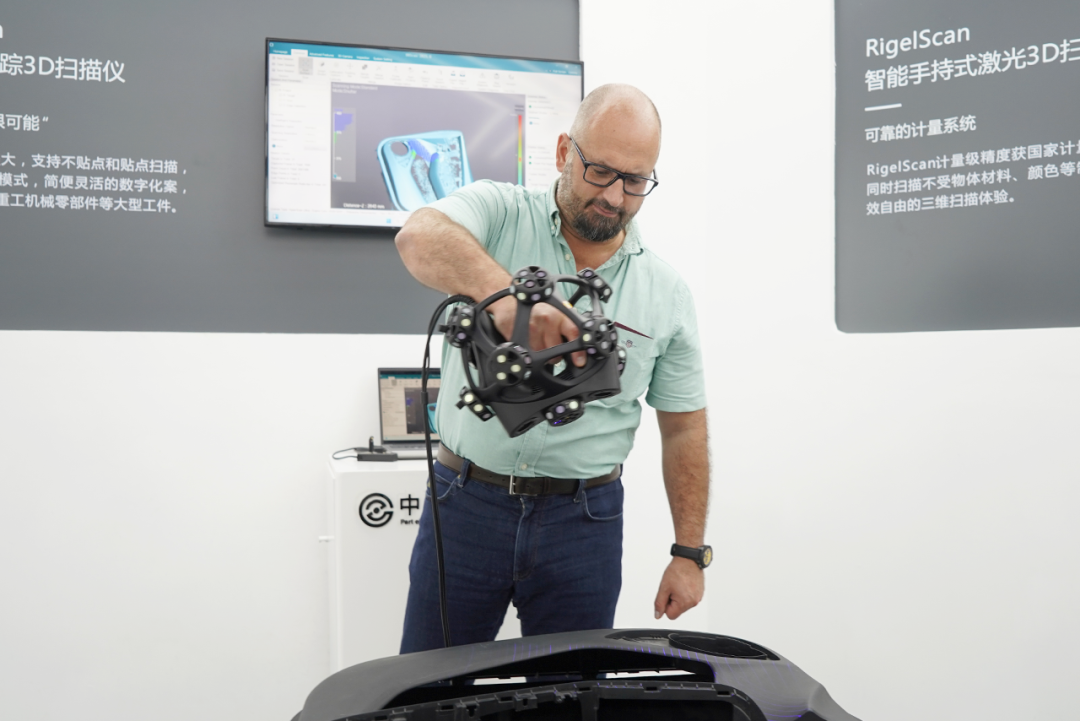 ONE HEXAGON _ 海克斯康新任CEO首訪中觀